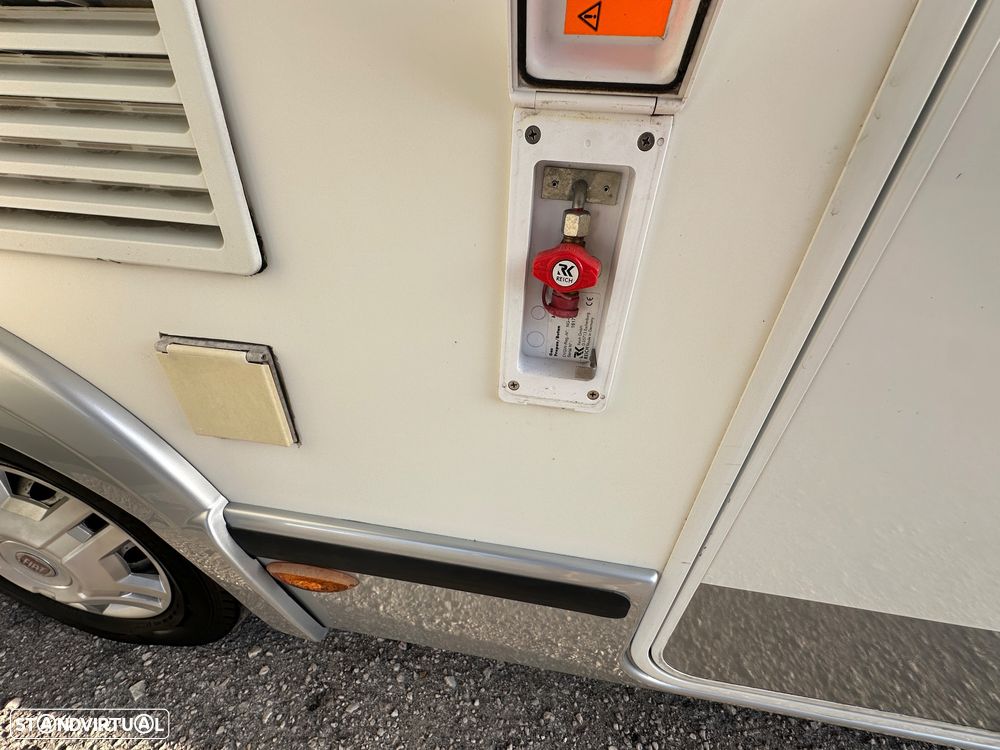 Chausson Flash 04 - 18