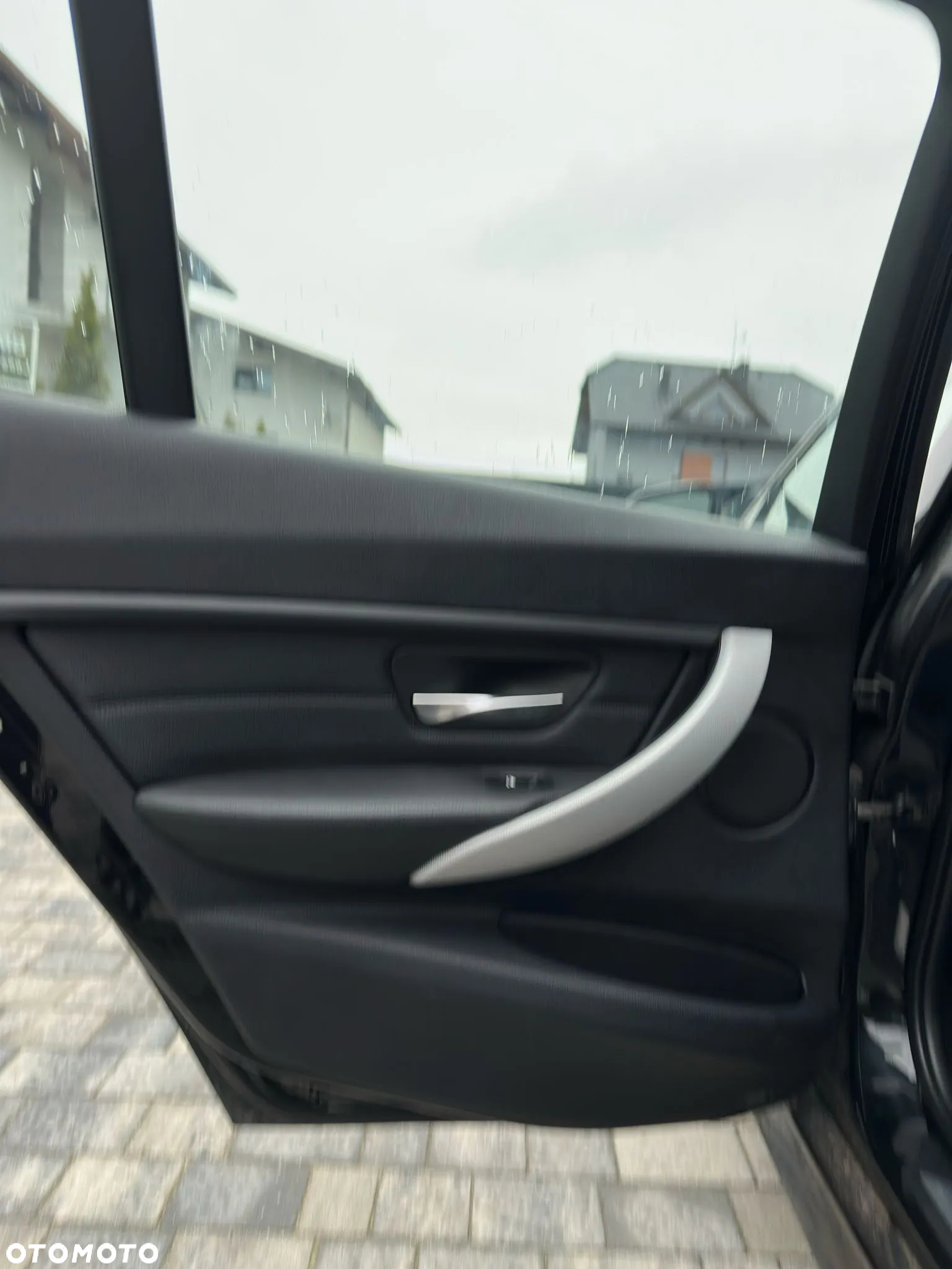 BMW Seria 3 - 37