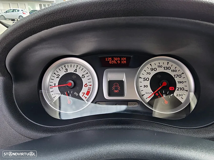 Renault Clio 1.2 TCE Dynamique S - 16