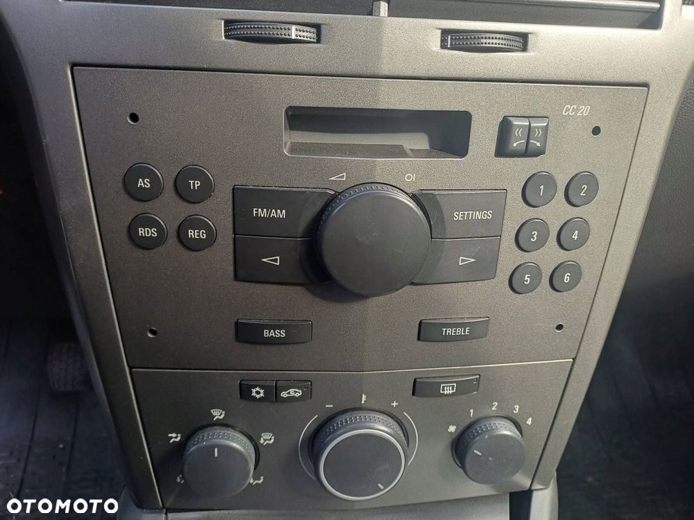 RADIO ODTWARZACZ  OPEL ASTRA H CC20 - 1