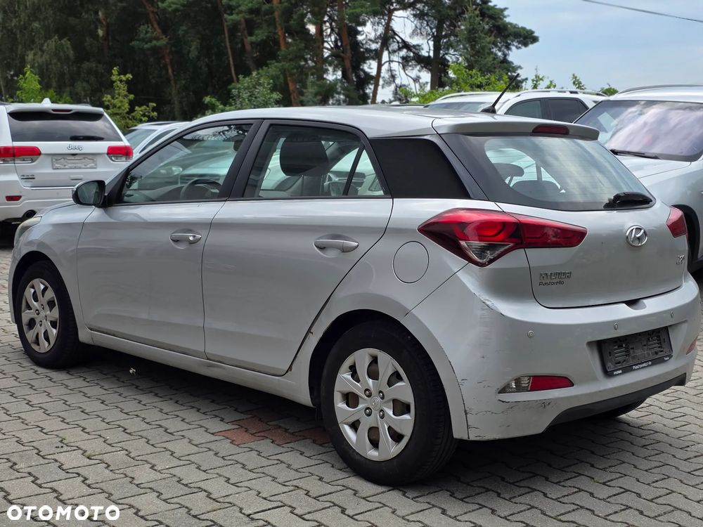 Hyundai i20 blue 1.2 Classic - 5