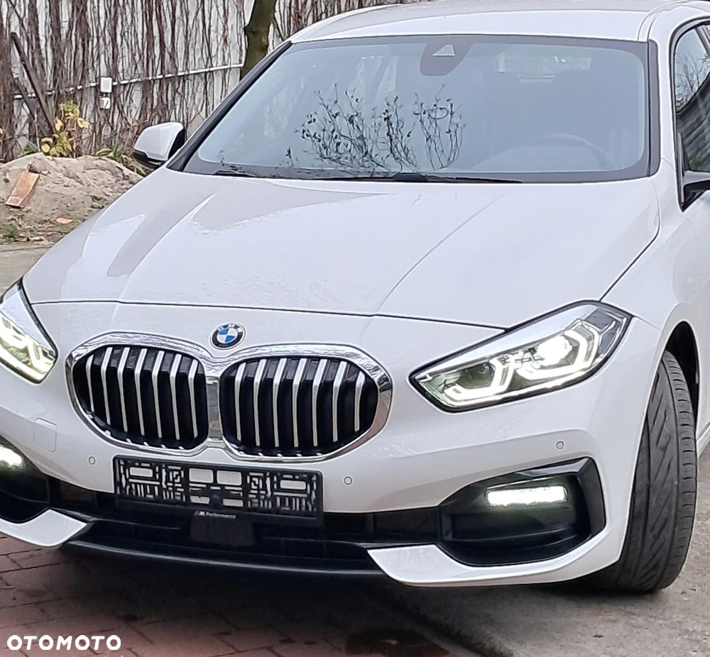 BMW Seria 1 118d ColorVision Edition sport - 16