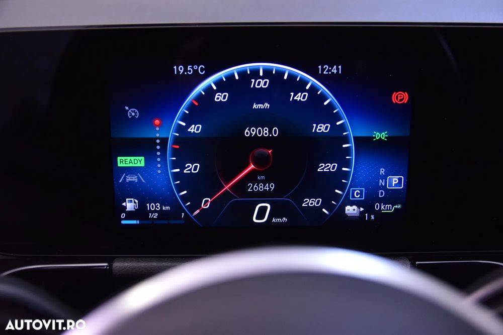 Mercedes-Benz GLA 250 e - 10