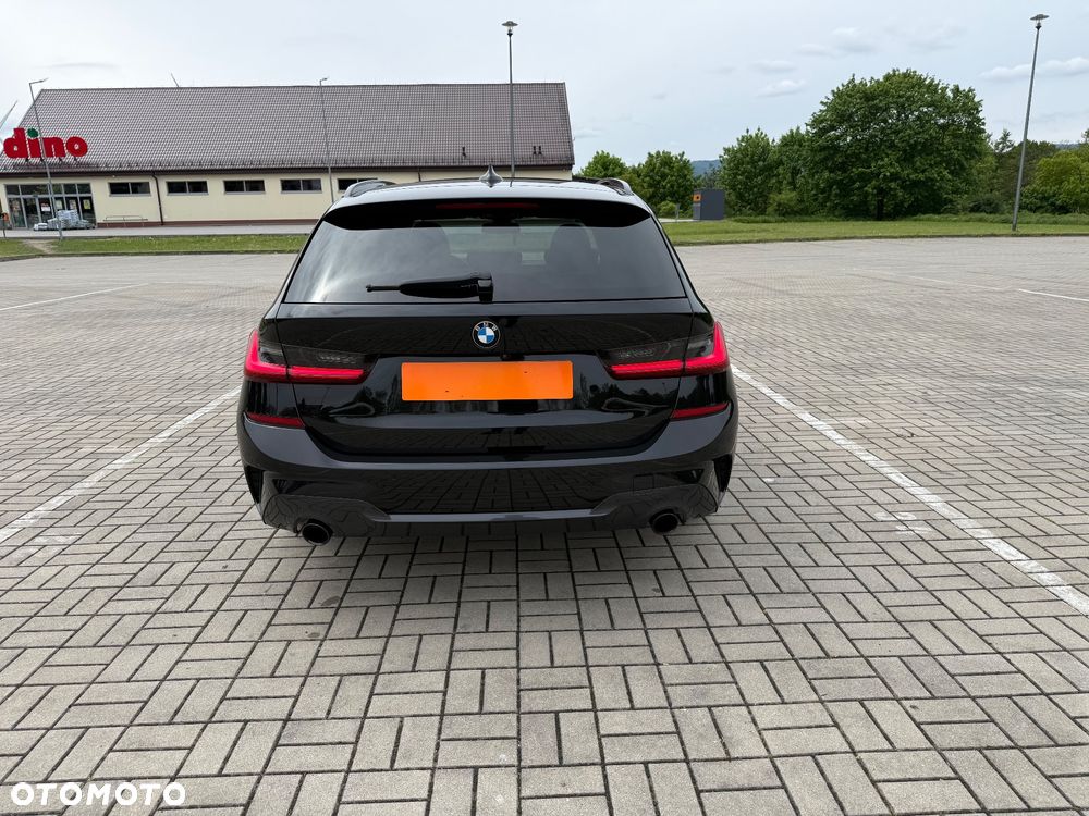 BMW Seria 3 320d xDrive MHEV M Sport sport - 7