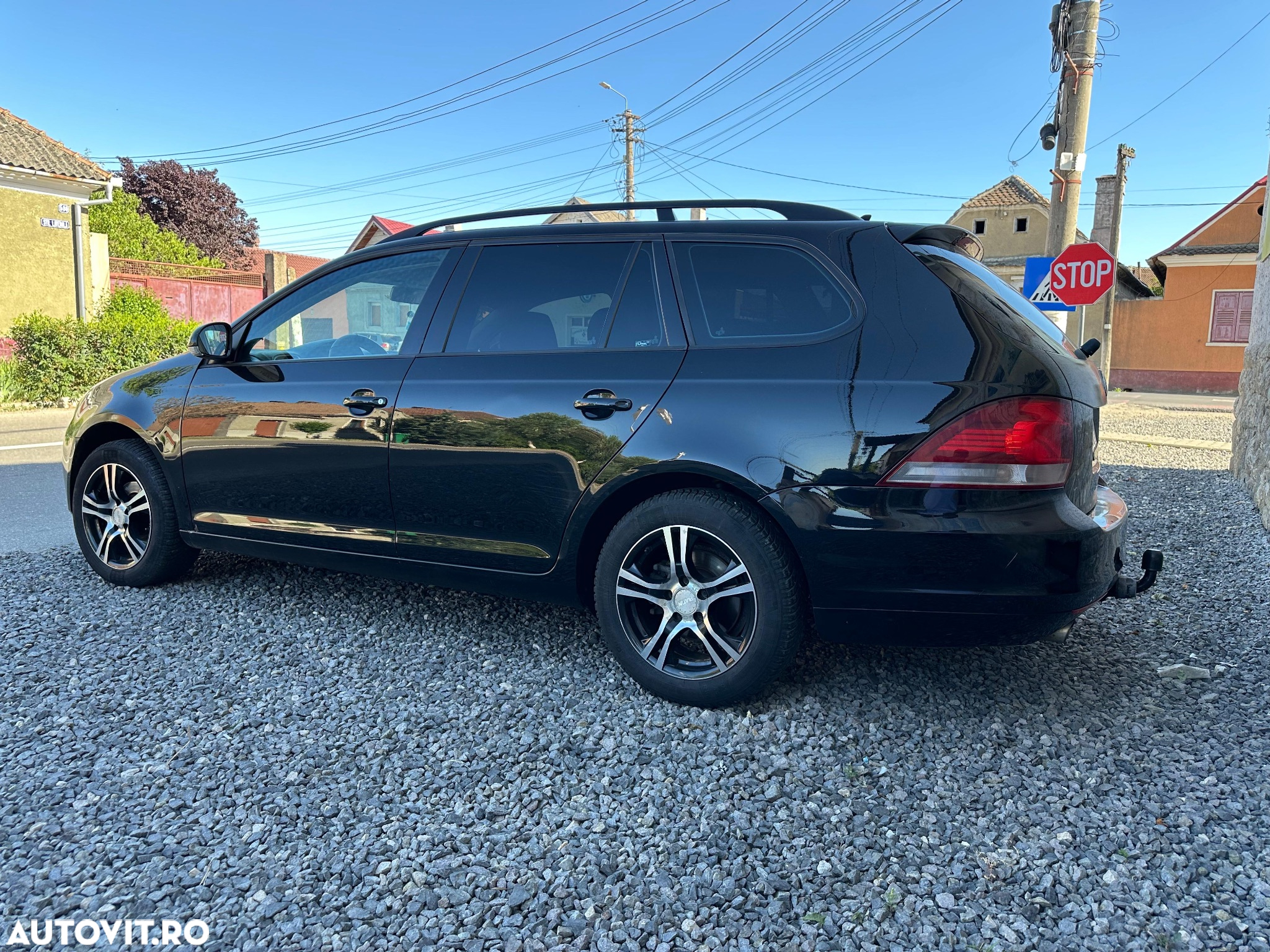 Volkswagen Golf 1.6 TDI BlueMotion Technology DPF Comfortline - 4