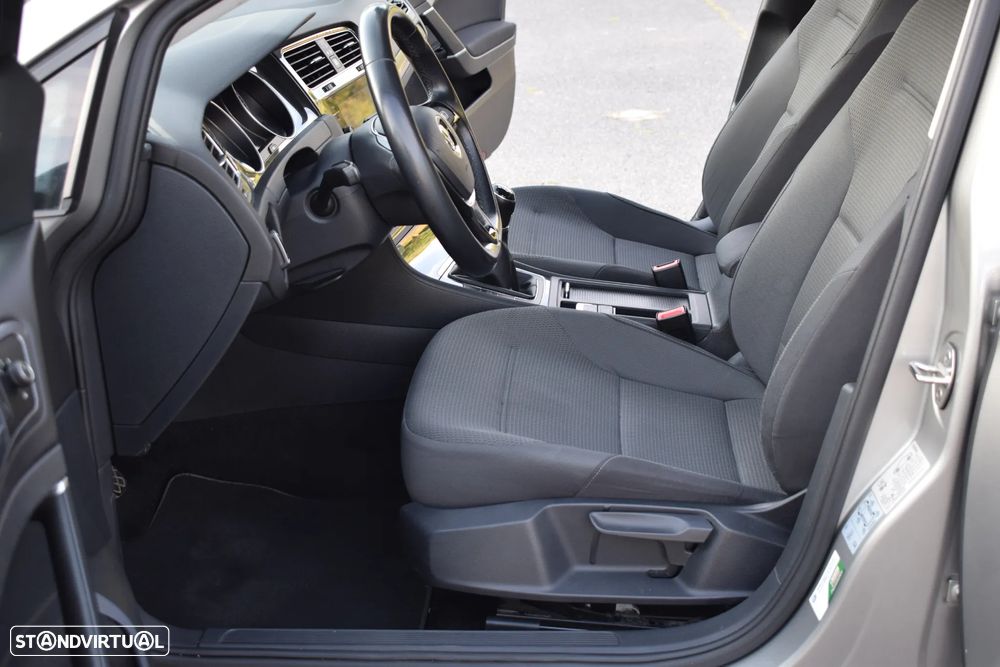VW Golf Variant 1.6 TDi Confortline - 6