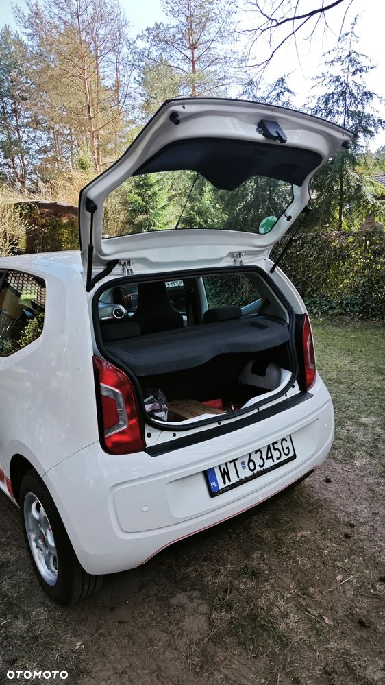 Volkswagen up! Standard - 6
