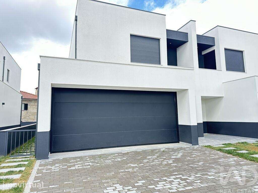 Casa / Villa T3 em Perelhal de 197,00 m2 - Grande imagem: 4/30