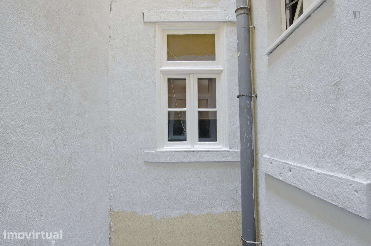 Quarto - localizado em Entrecampos Lisbon - Grande imagem: 4/17