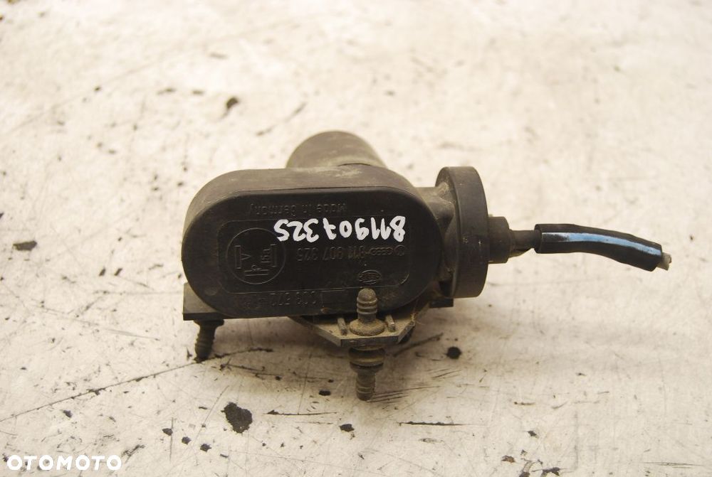 POMPKA TERMOSTATU 811907325 VW PASSAT B5 1.8 AUDI - 3