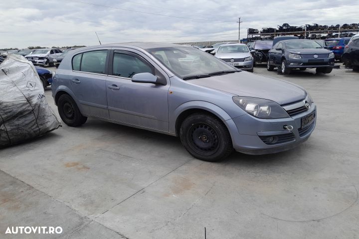 Dezmembrez Opel Astra H [2004 - 2007] Hatchback 1.7 CDTI MT (101 hp) - 4