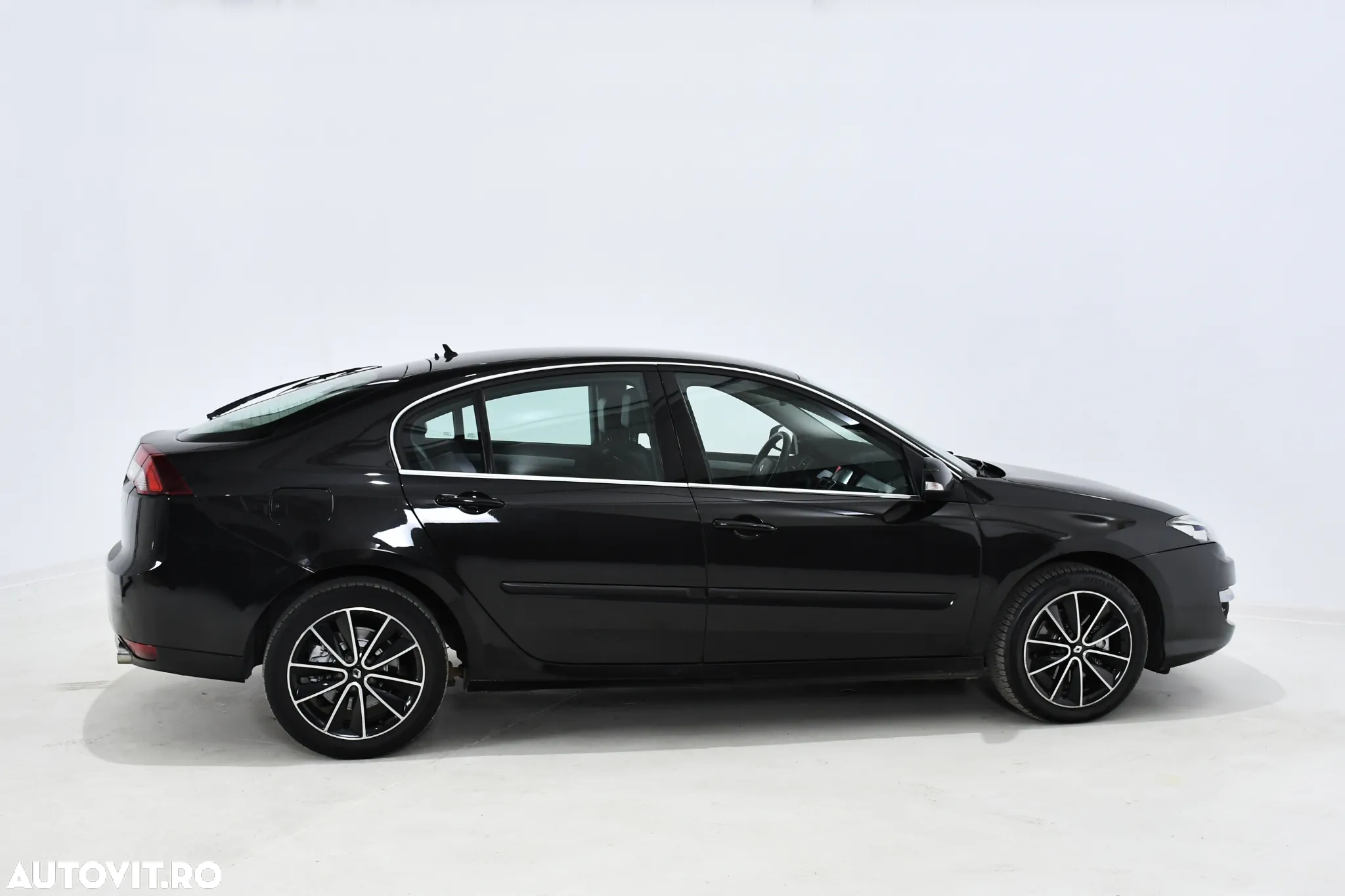 Renault Laguna 2.0 dCi FAP Expression - 4