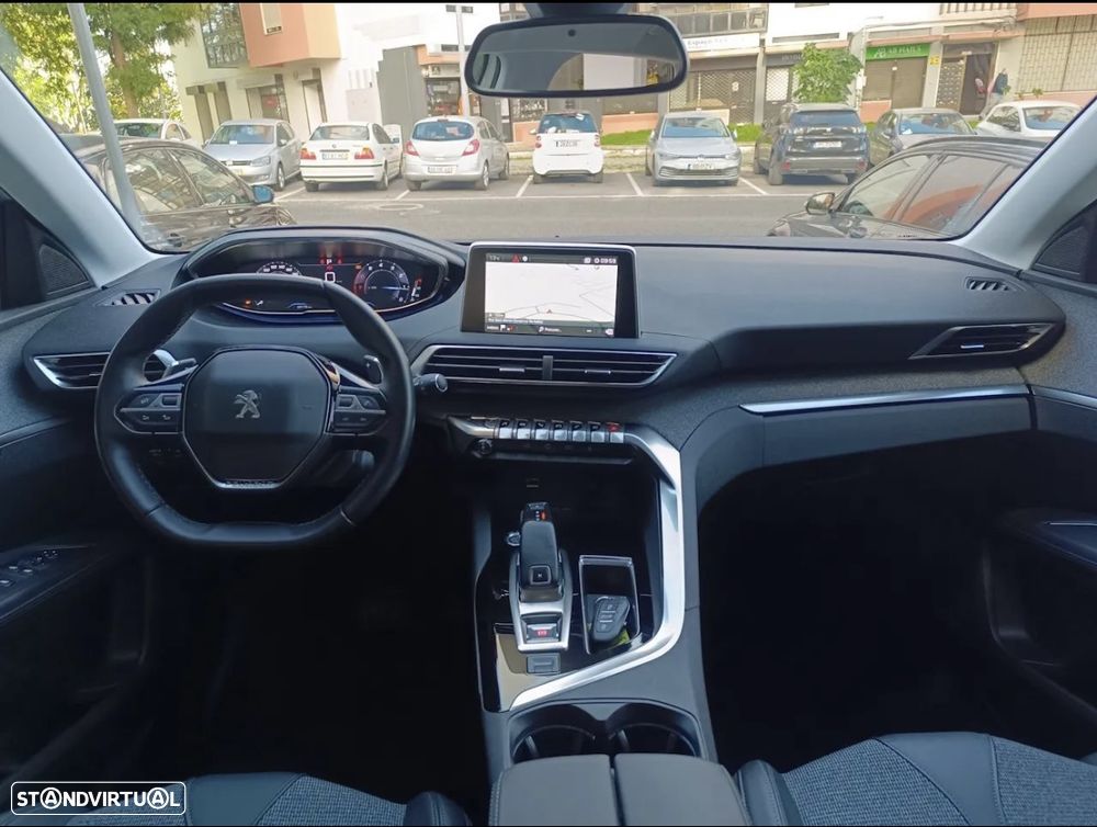 Peugeot 3008 PureTech 130 Stop & Start GPF EAT8 Allure - 5