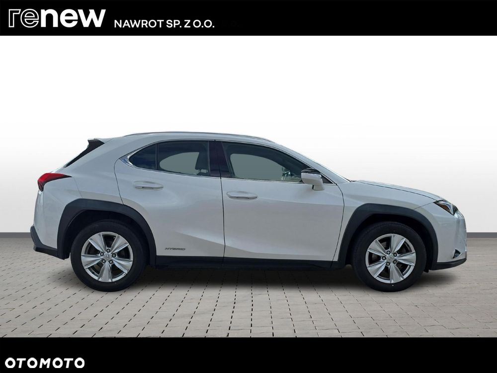 Lexus UX - 6