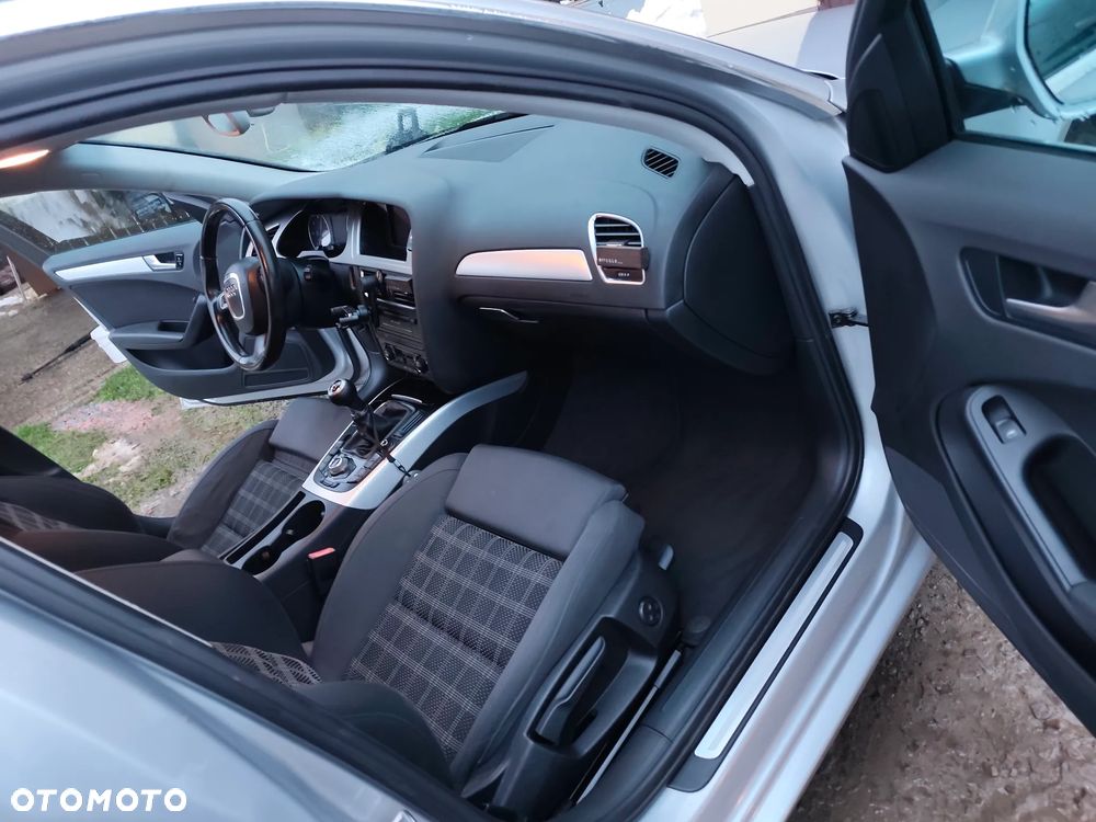 Audi A4 Avant 2.0 TDI DPF Attraction - 2