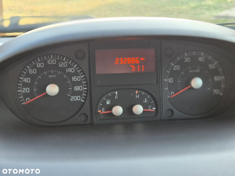Fiat Idea 1.4 16V Actual - 17