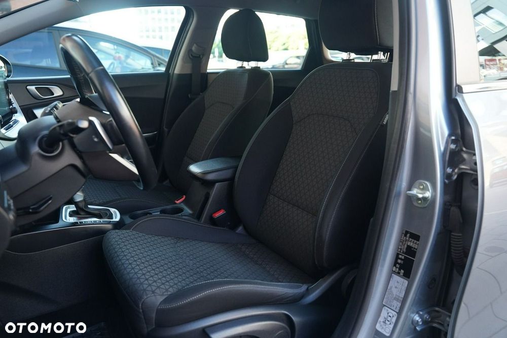 Kia Ceed 1.4 T-GDI M DCT - 11