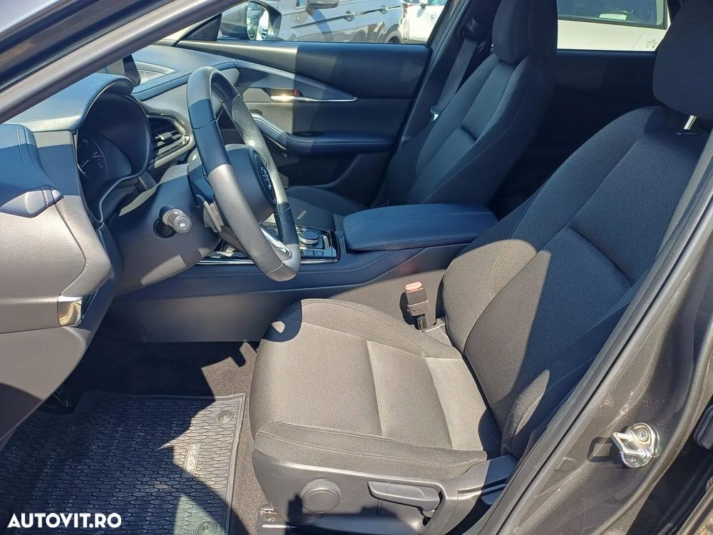 Mazda CX-30 - 11