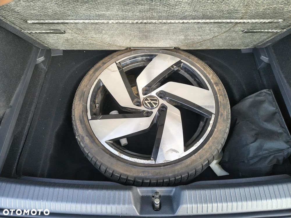 Volkswagen Golf 1.5 eTSI EVO R-Line DSG - 12