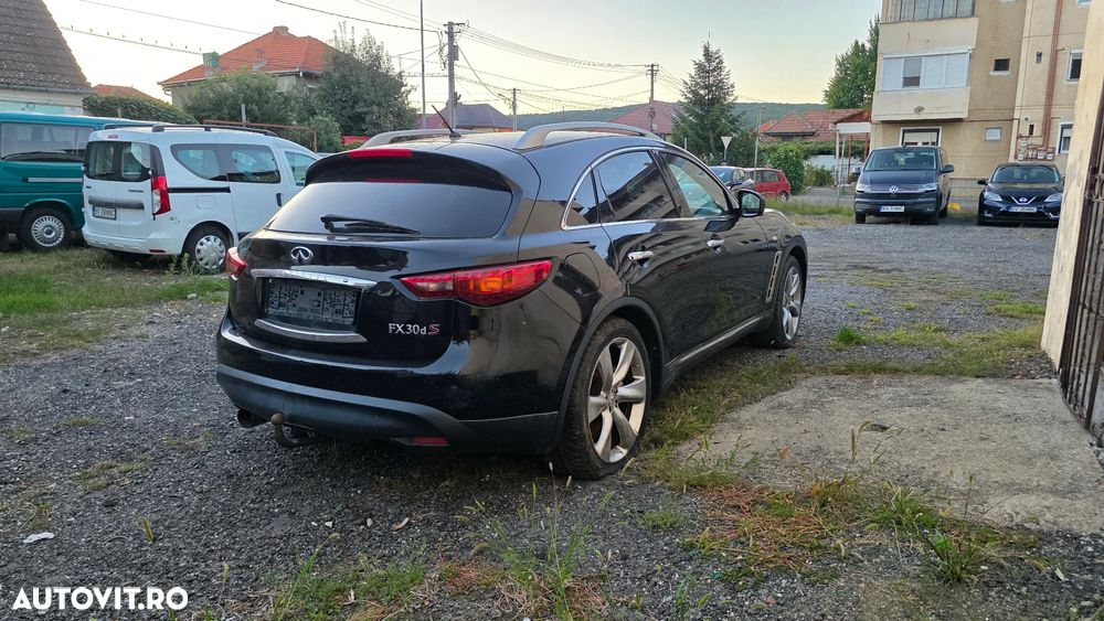 Infiniti FX 30 FX30d 3.0d V6 S Premium AWD - 5