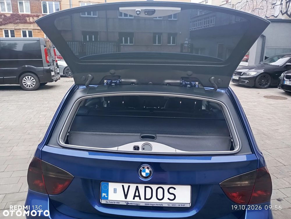 BMW Seria 3 318i - 8