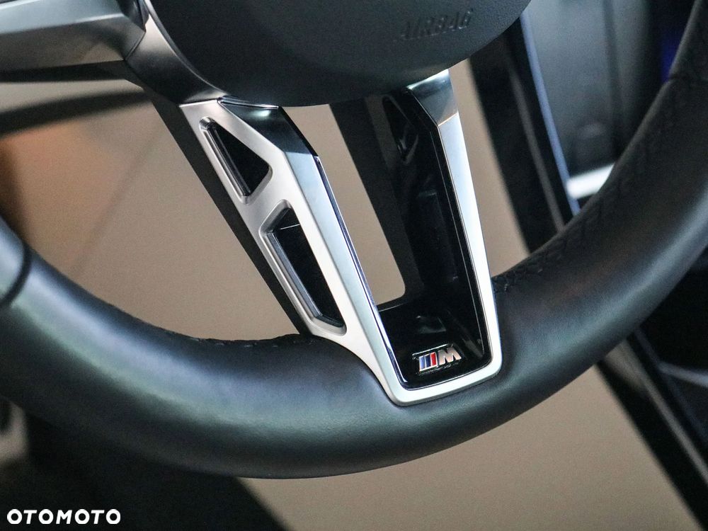 BMW X1 sDrive18i M Sport - 18