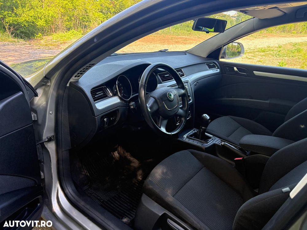 Skoda Octavia 1.9 TDI DPF Elegance - 6