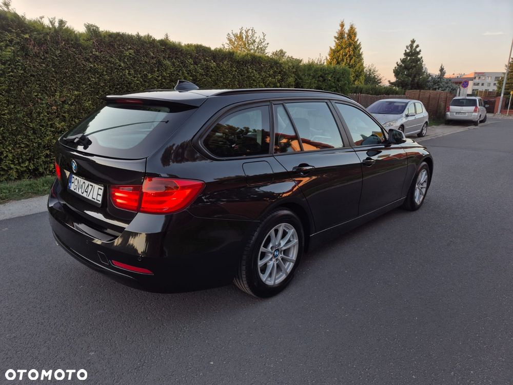 BMW 3 Series 2012 photo 5