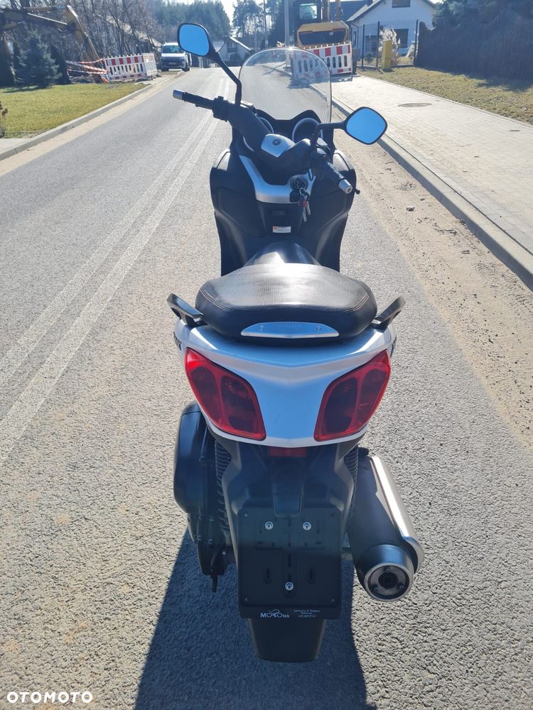Yamaha X-max - 5