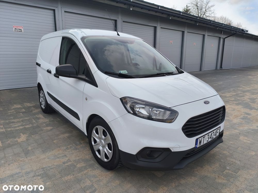 Ford Transit Courier - 1