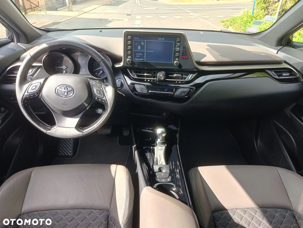 Toyota C-HR Business-Edition - 27
