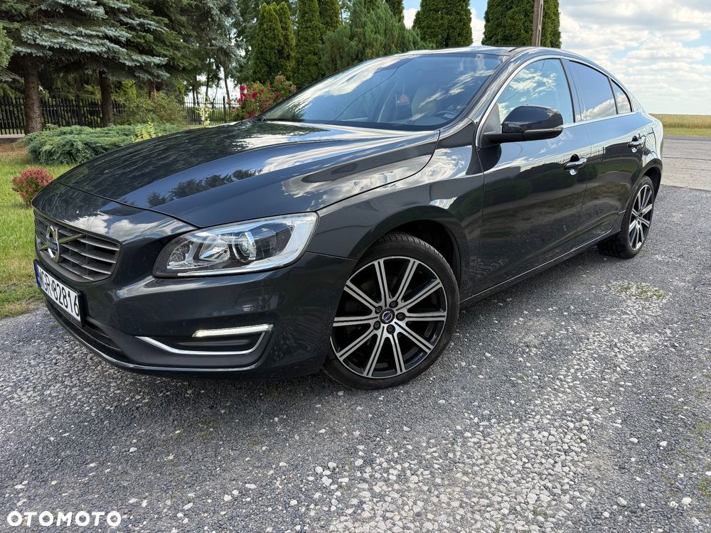 Volvo S60 D3 Drive-E R-Design Momentum - 1