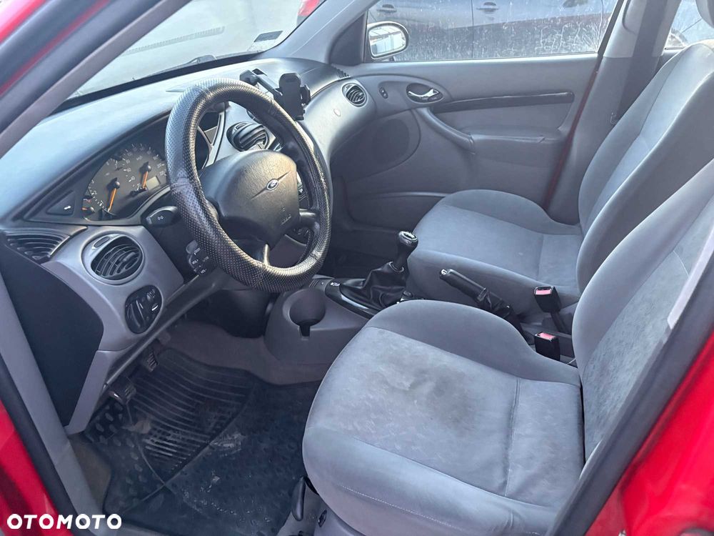 Ford Focus - 8