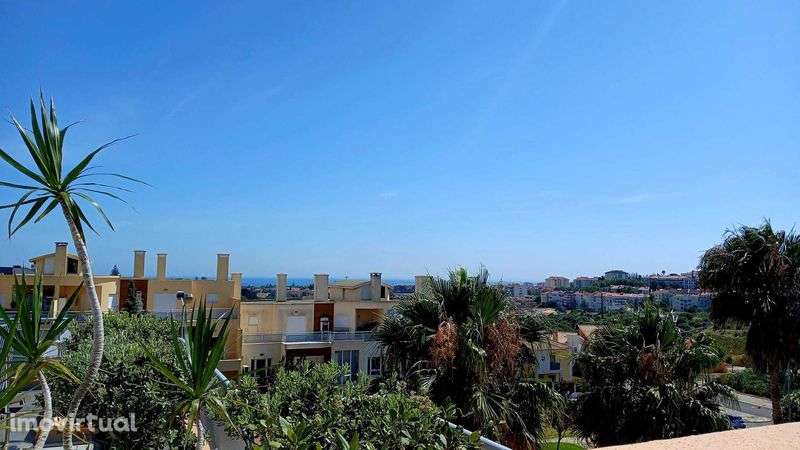 T0 convertível em T1 com amplo Terraço - Grande imagem: 4/12