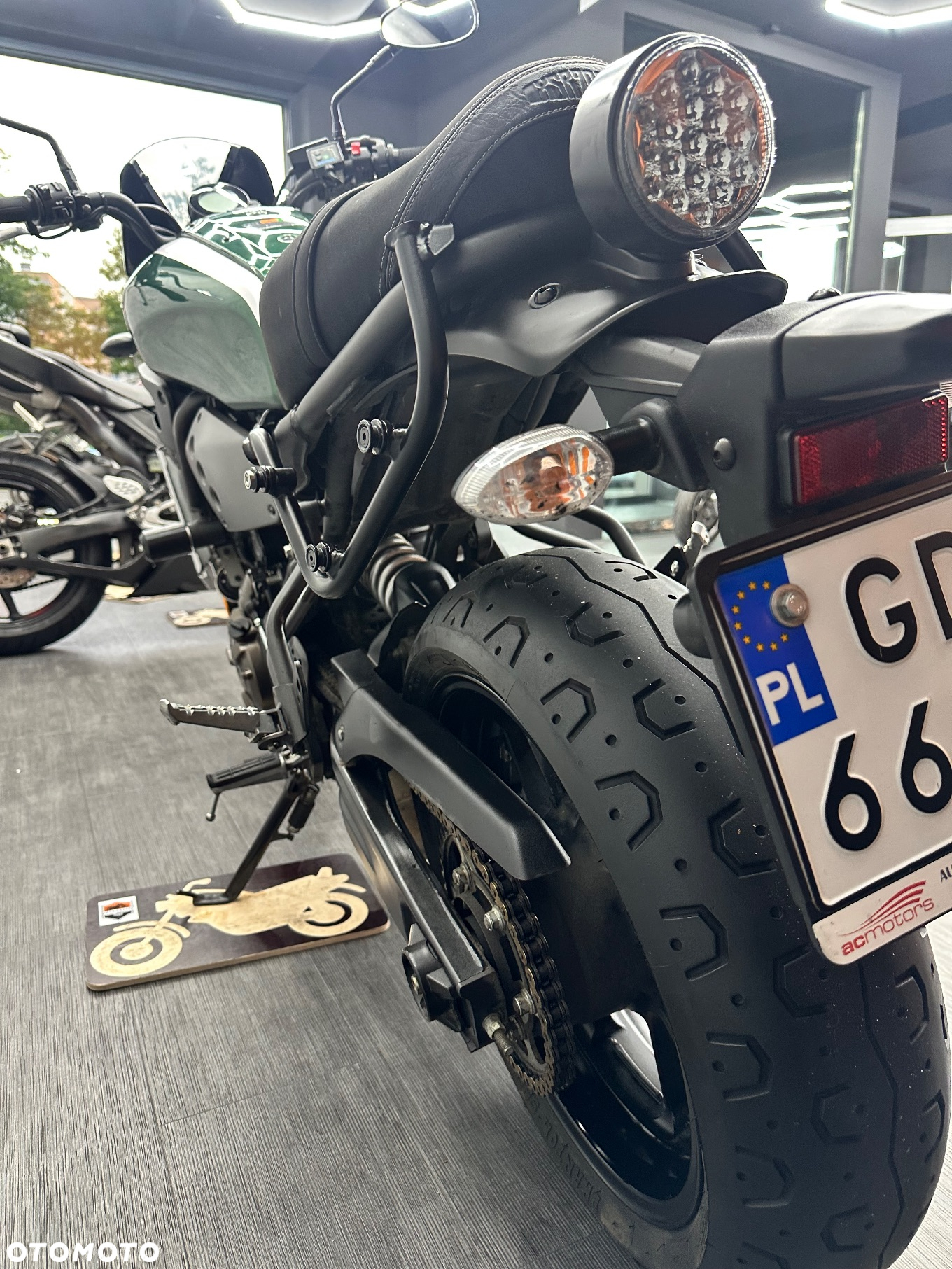 Yamaha XSR - 13