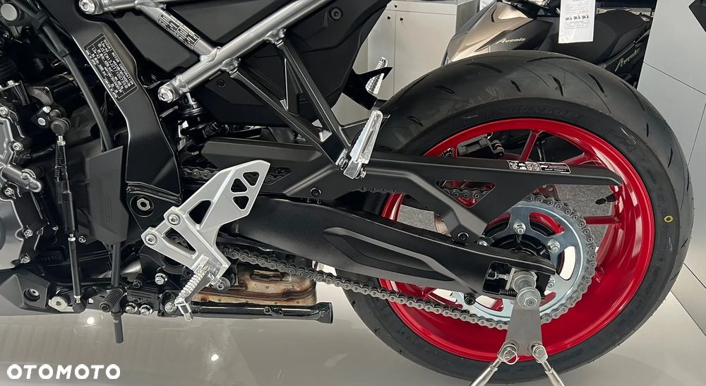 Suzuki GSX-R - 11