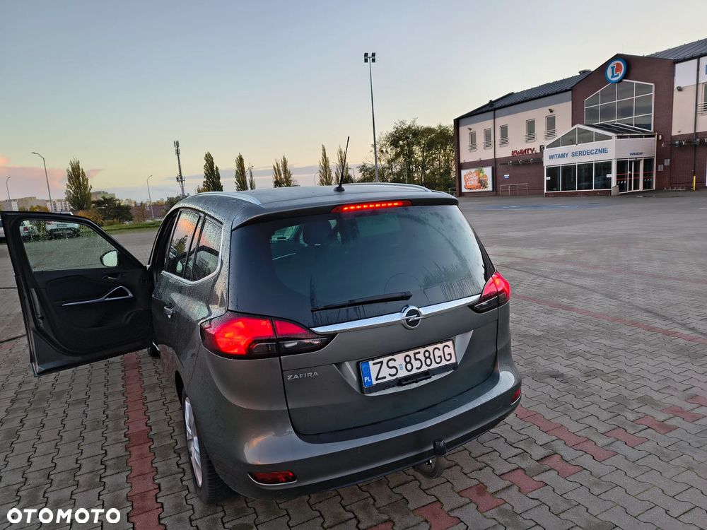Opel Zafira - 9