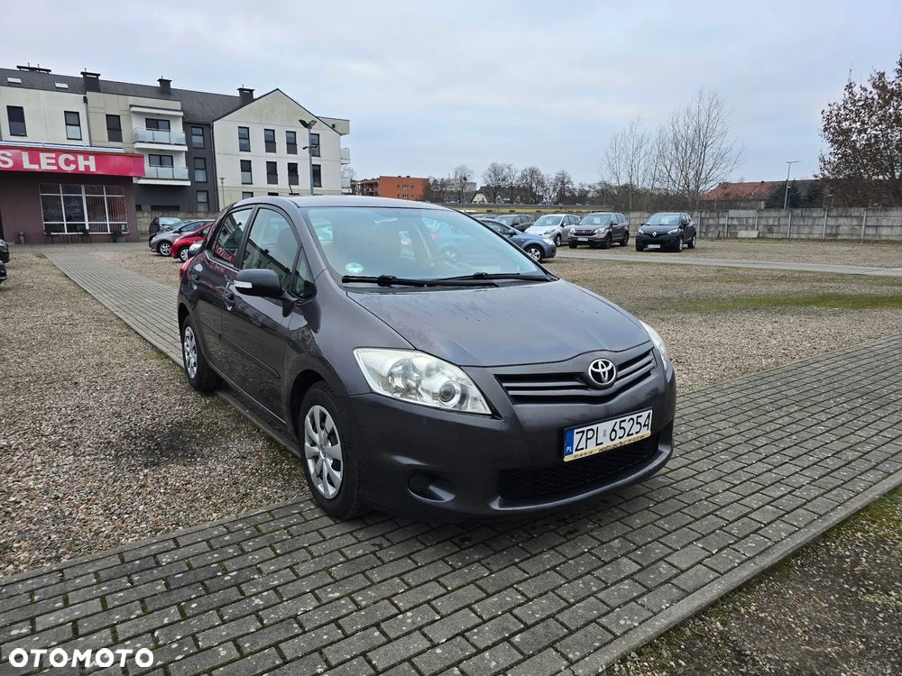 Toyota Auris 1.4 D-4D 2010 - 4