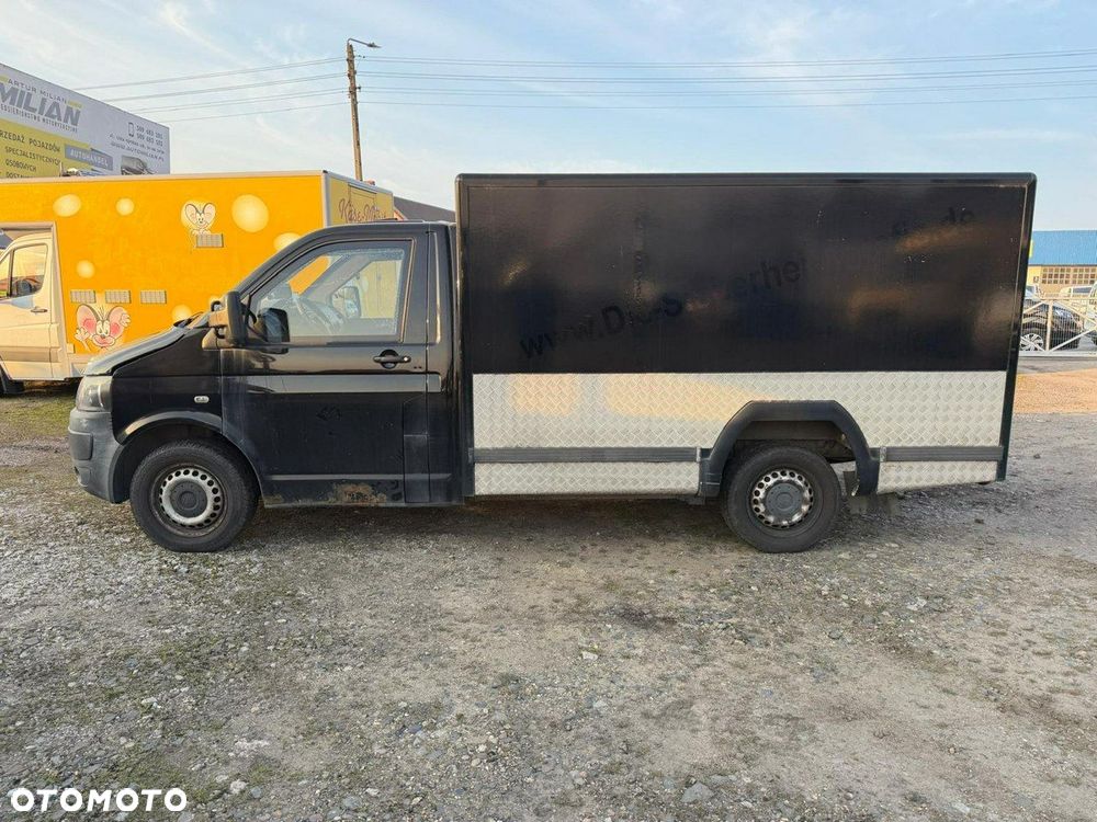 Volkswagen Transporter - 2