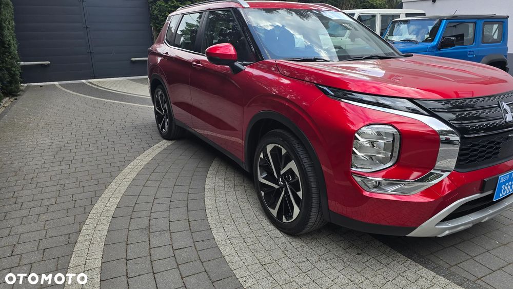 Mitsubishi Outlander - 13