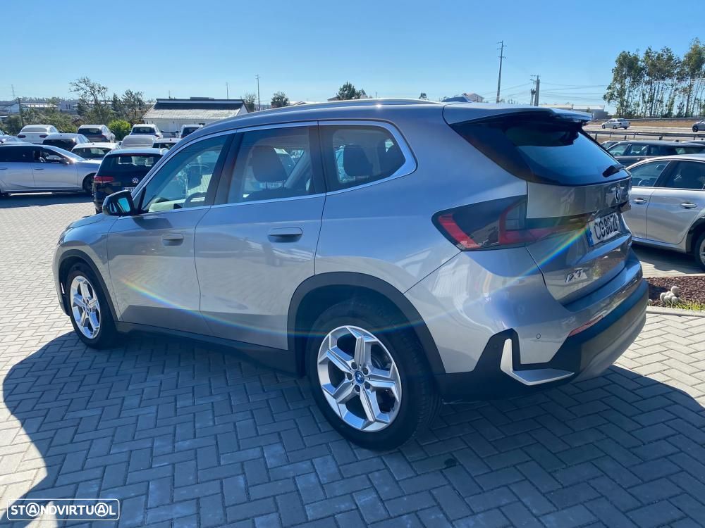 BMW iX1 eDrive20 - 4