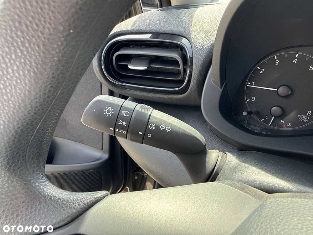 Toyota Yaris 1.5 Active - 21