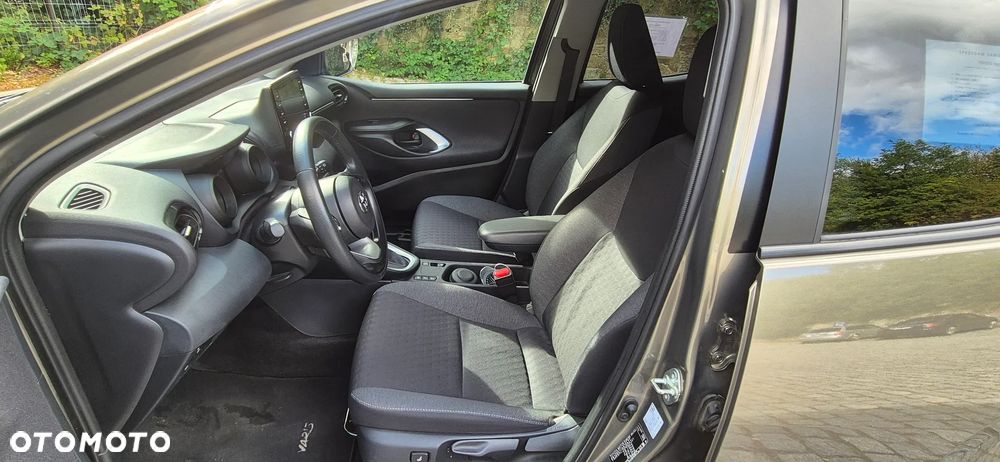 Toyota Yaris Hybrid 1.5 Executive - 10