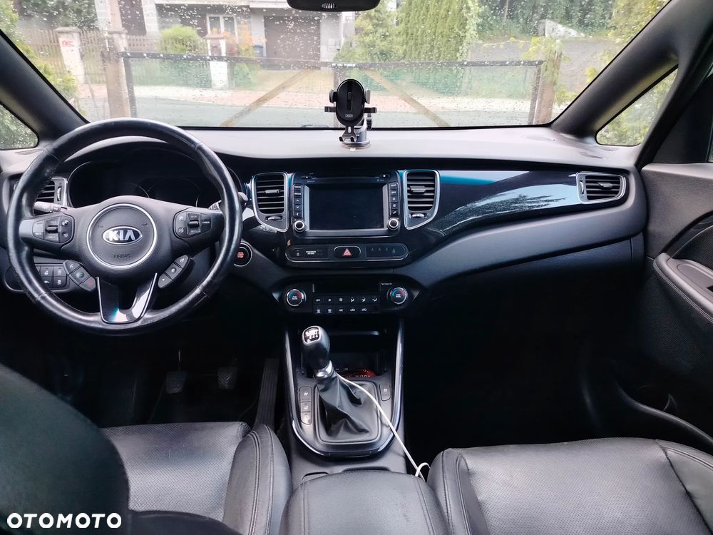 Kia Carens 1.7 CRDi Spirit - 6