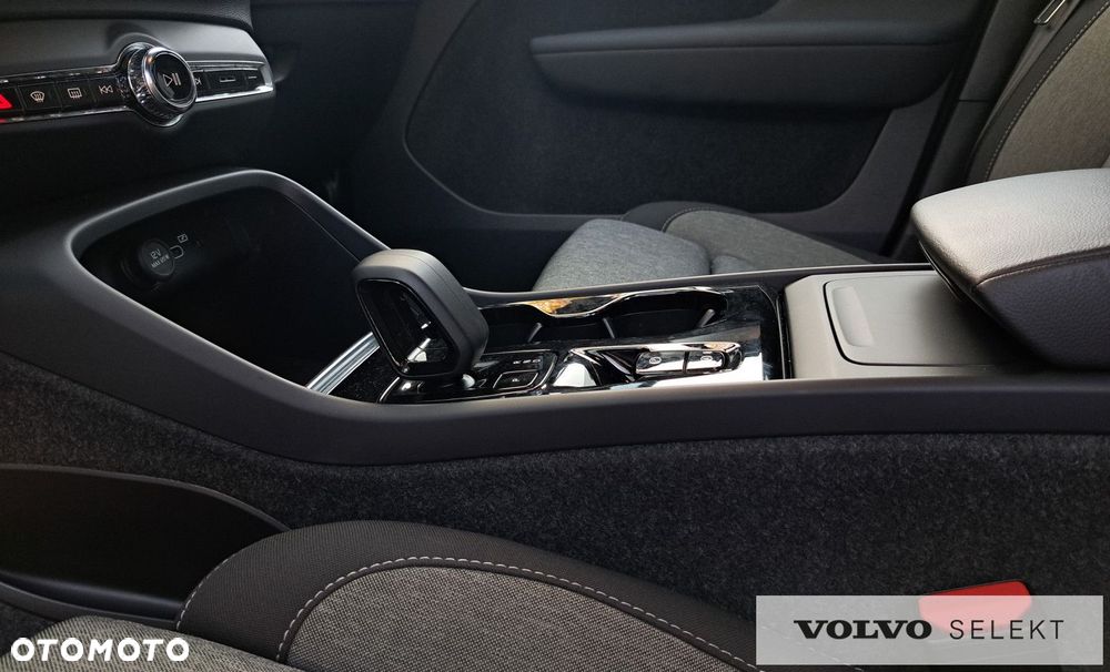 Volvo XC 40 - 24