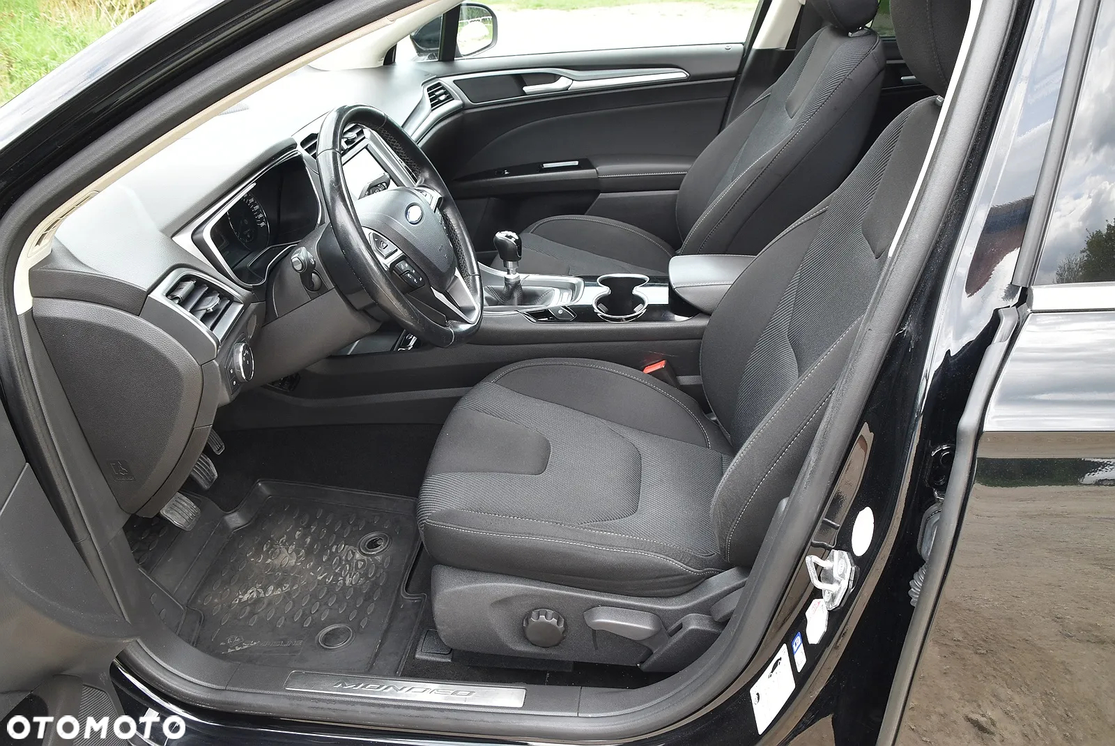 Ford Mondeo - 26