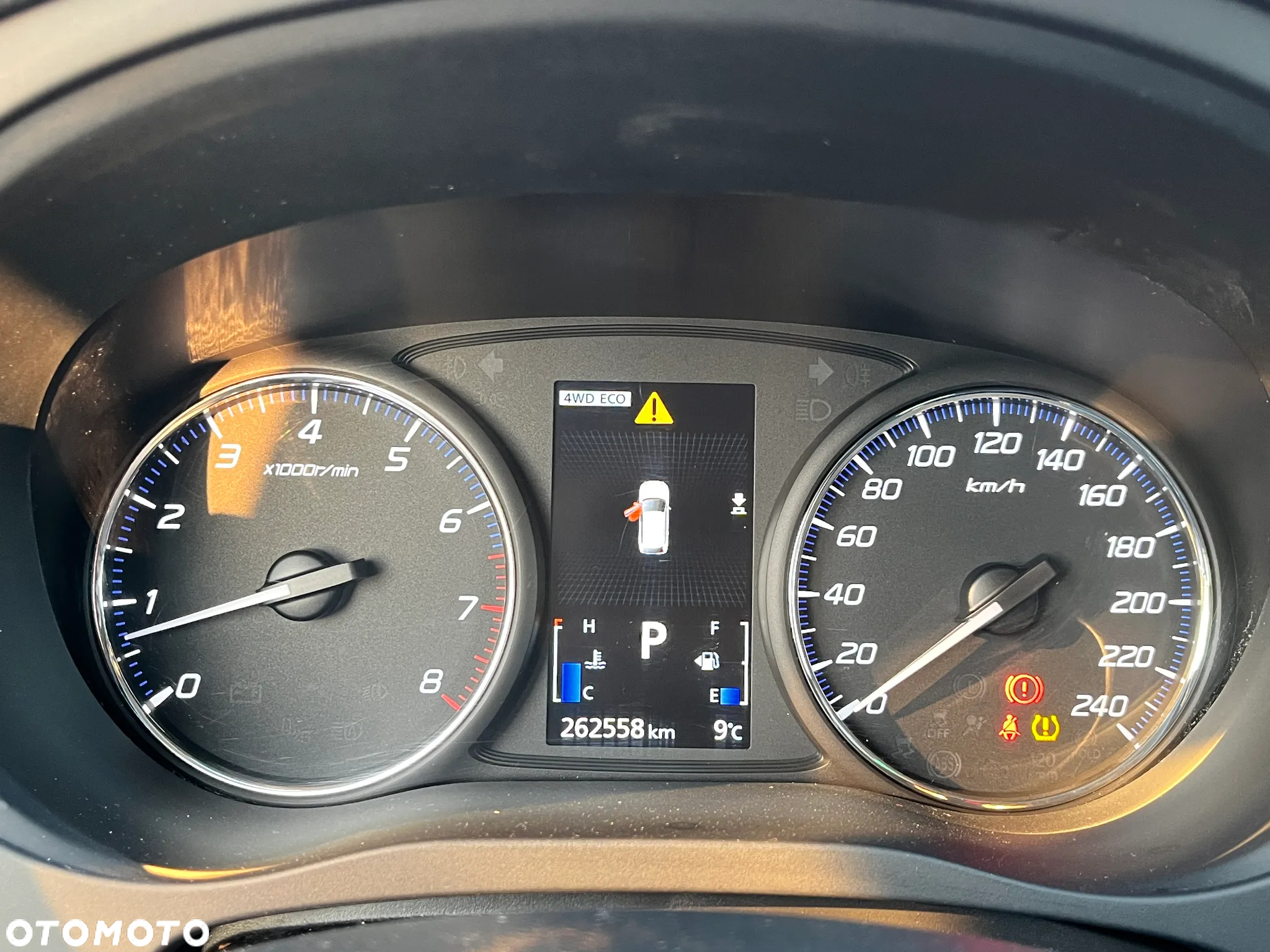 Mitsubishi Outlander 2.0 Intense Comfort 4WD CVT - 26