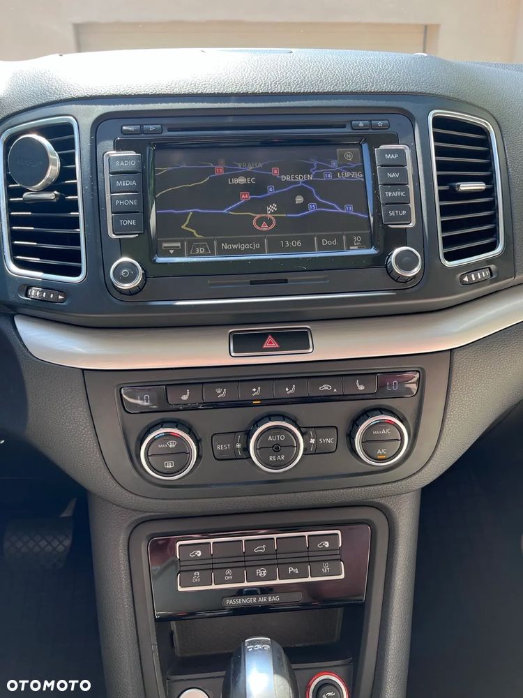 Volkswagen Sharan 2.0 TDI Highline DSG - 20