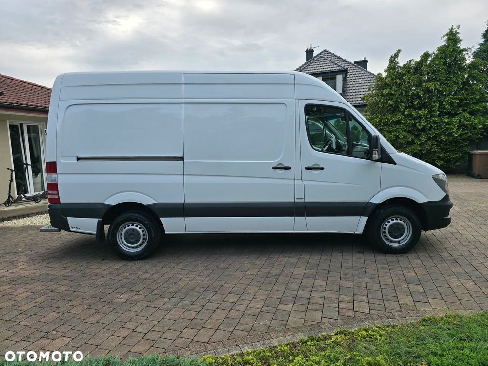 Mercedes-Benz Sprinter - 8