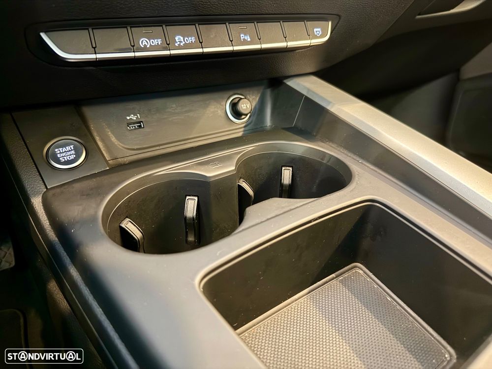 Audi A4 Avant 30 TDI S tronic - 15